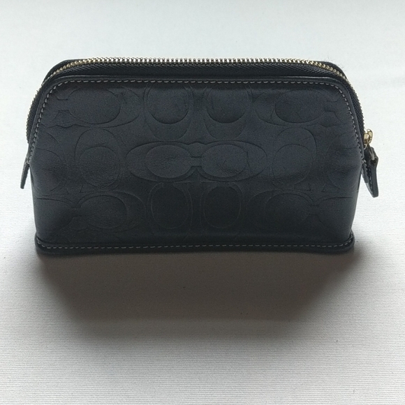 Coach Small Zippered Clutch. - Picture 2 of 11